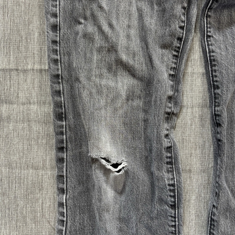 Distressed Black Hugo Boss Jeans - 33x36 - Picture 5 of 8